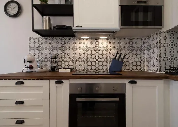 شقة Cosy In Albufeira, Oura St